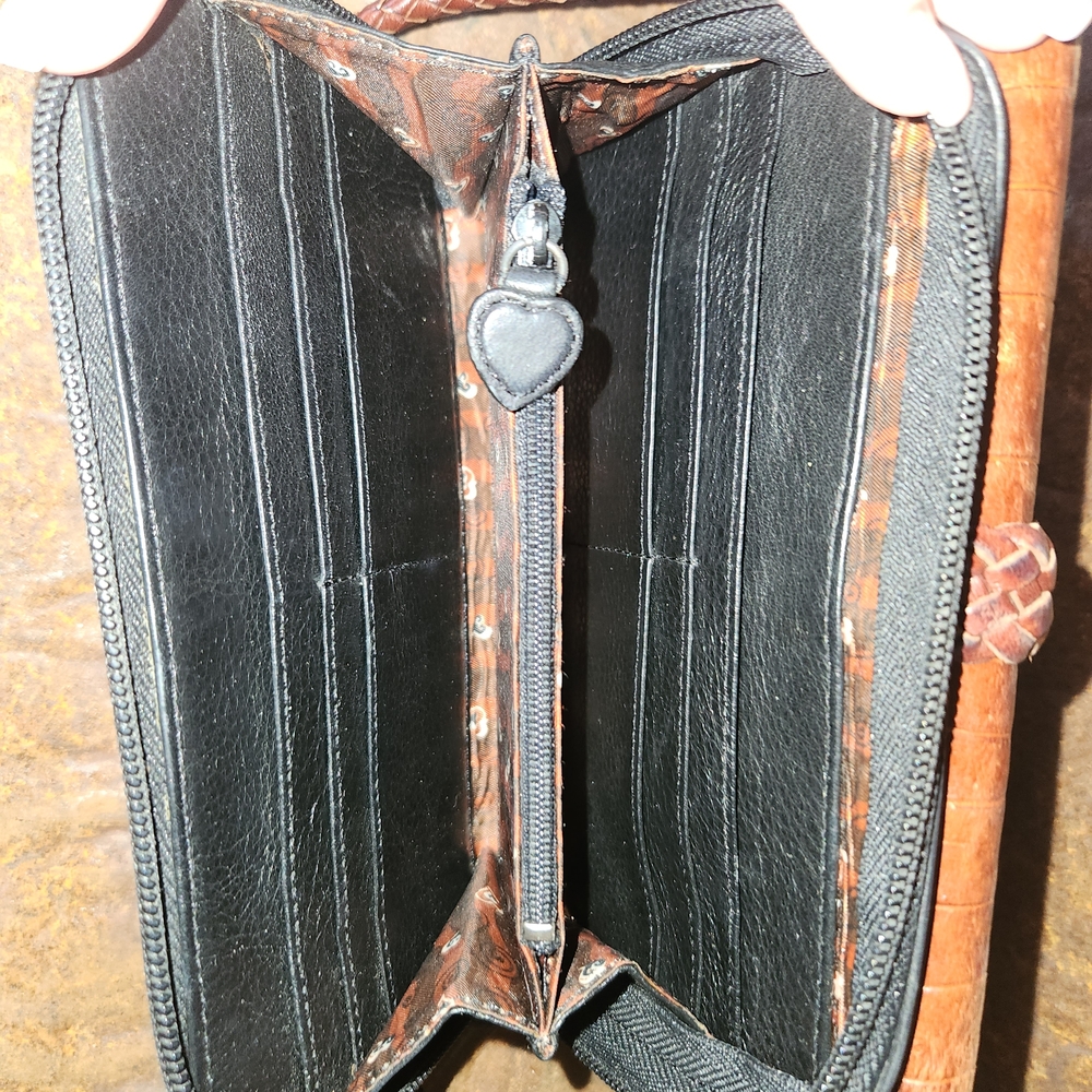 Brighton Two-Tone Leather Crossbody Bag - Picture 4 of 11